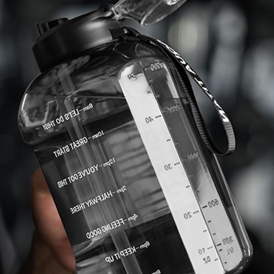 Customized color logo large capacity gym outdoors sports kettle water cup bottles