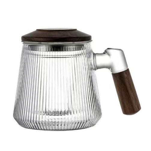 Brown Wooden Handle Glass Tea Mug With Lid Borosilicate Glass Tea Cup